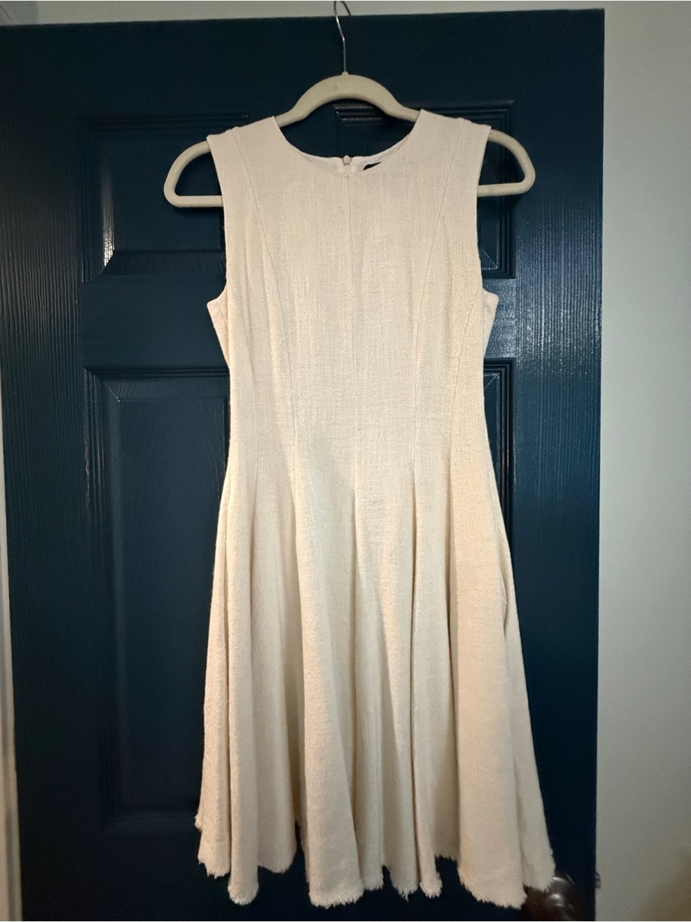 Theory Ivory Tweed Fit & Flare Dress Size 2 Sleeveless with pockets